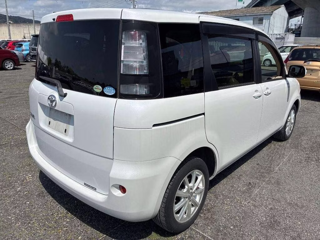 TOYOTA SIENTA
