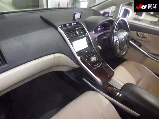 TOYOTA SAI