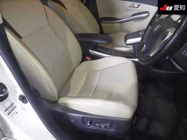 TOYOTA SAI