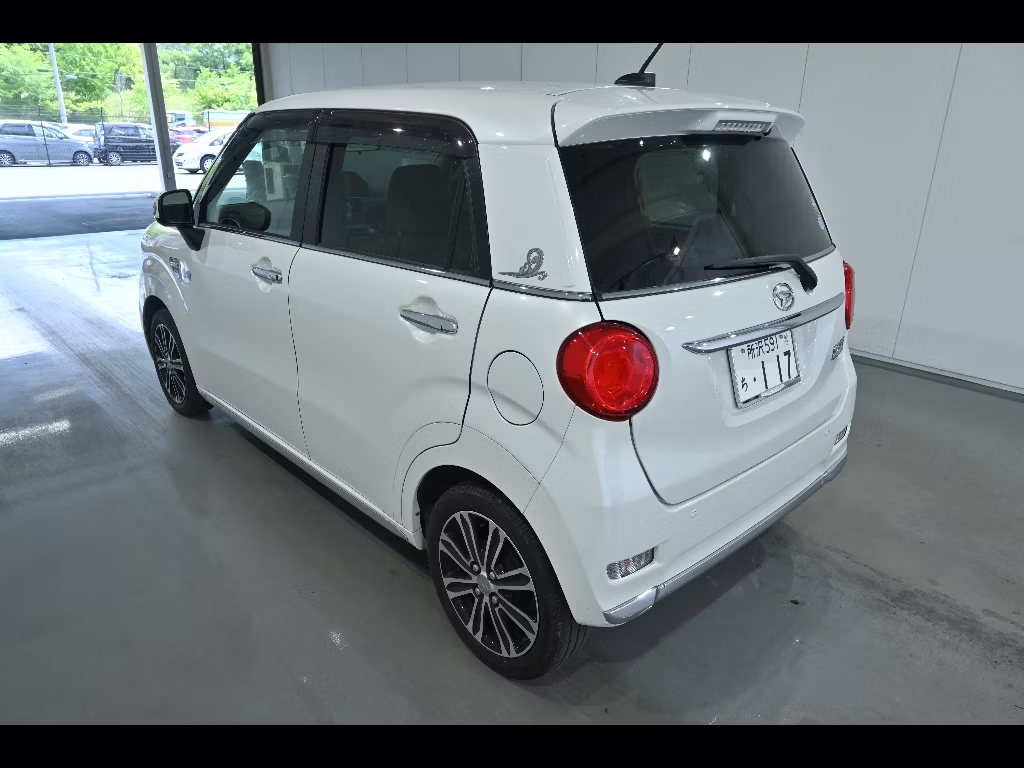 DAIHATSU CAST
