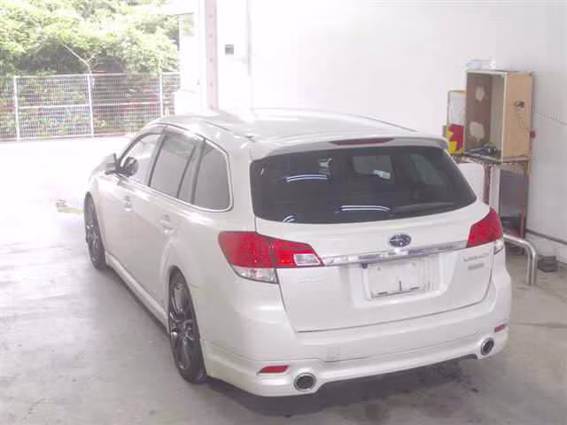 SUBARU LEGACY