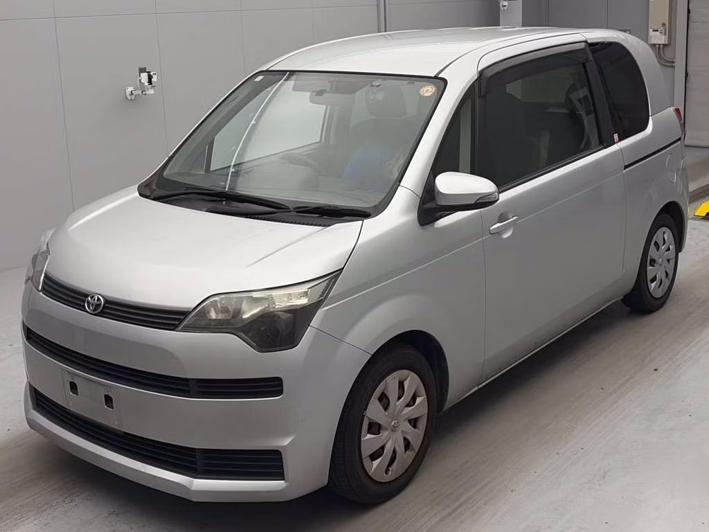 TOYOTA SPADE
