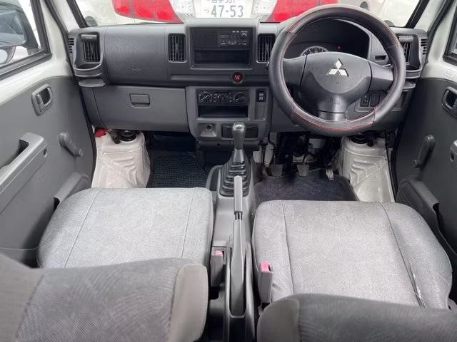 MITSUBISHI MINICAB