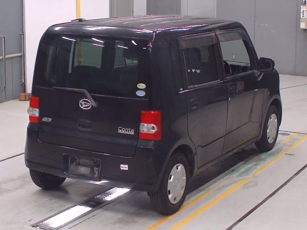 DAIHATSU MOVE CONTE