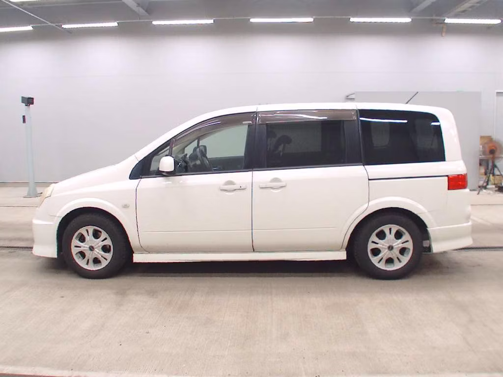 NISSAN LAFESTA