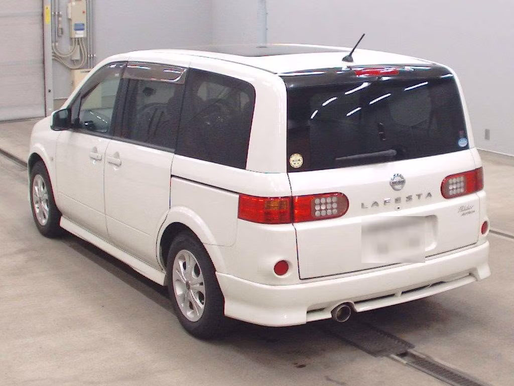 NISSAN LAFESTA