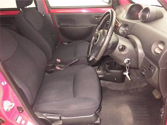 DAIHATSU ESSE