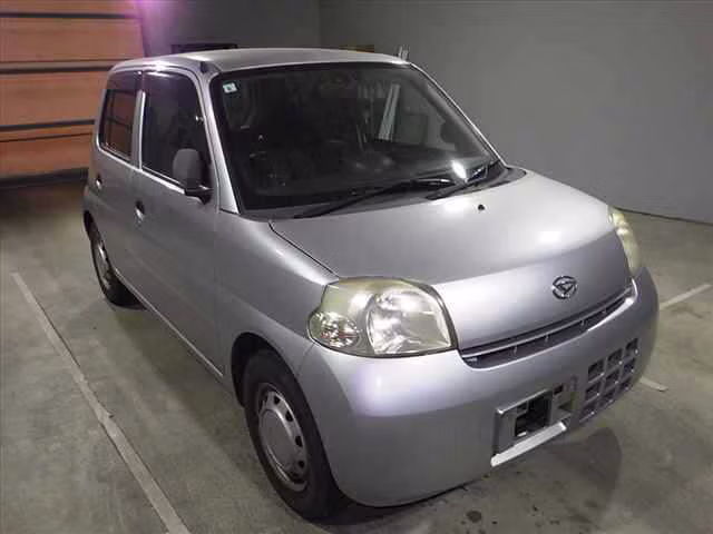 DAIHATSU ESSE