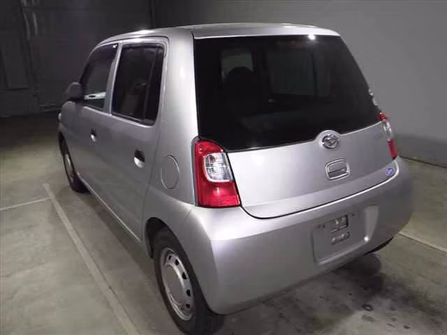 DAIHATSU ESSE