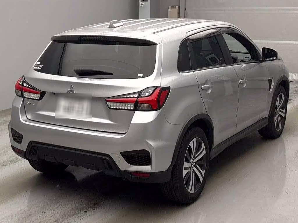 MITSUBISHI RVR