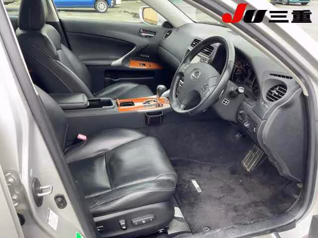 LEXUS IS250