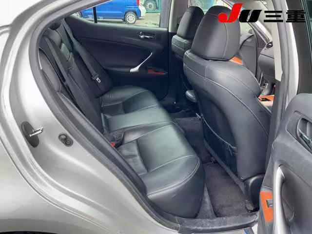 LEXUS IS250