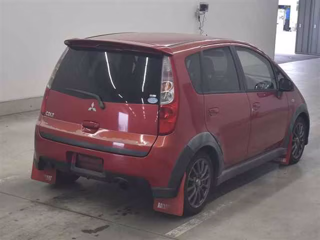 MITSUBISHI COLT