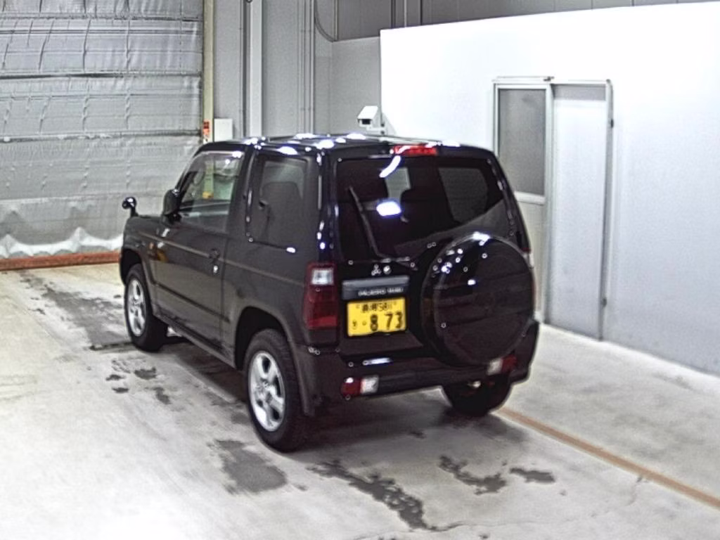MITSUBISHI PAJERO MINI