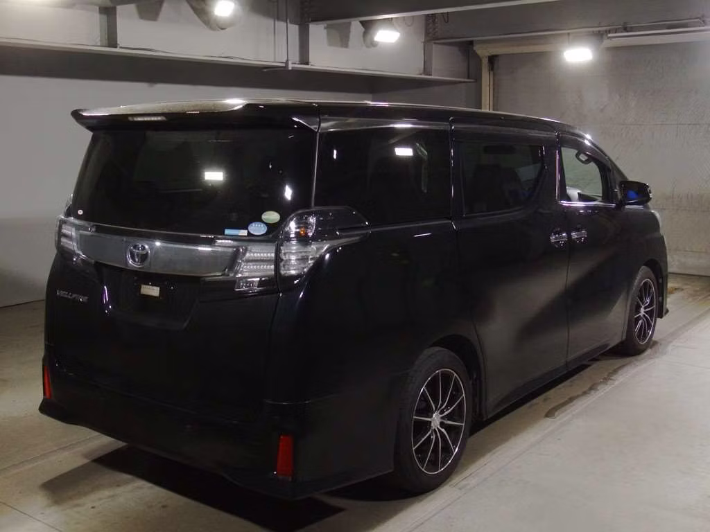 TOYOTA VELLFIRE