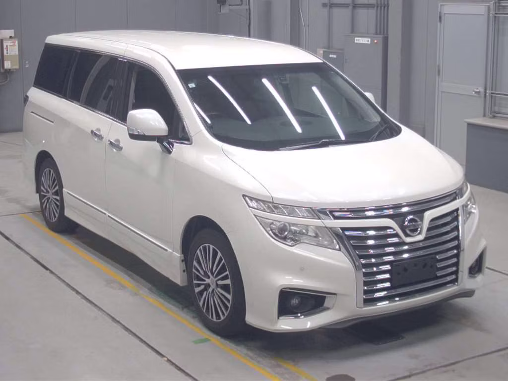 NISSAN ELGRAND