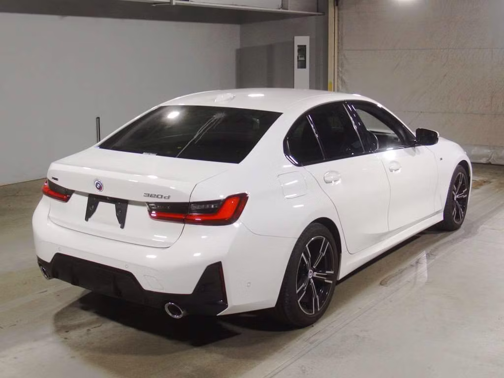 BMW 3-SERIES