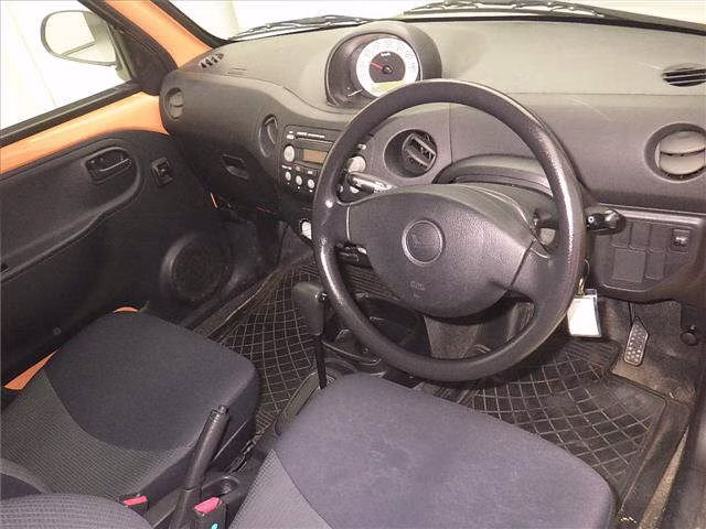 DAIHATSU ESSE