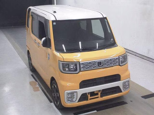 DAIHATSU WAKE