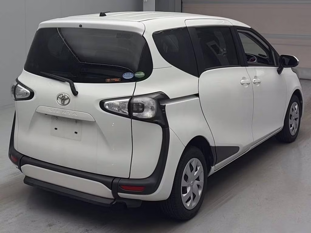 TOYOTA SIENTA