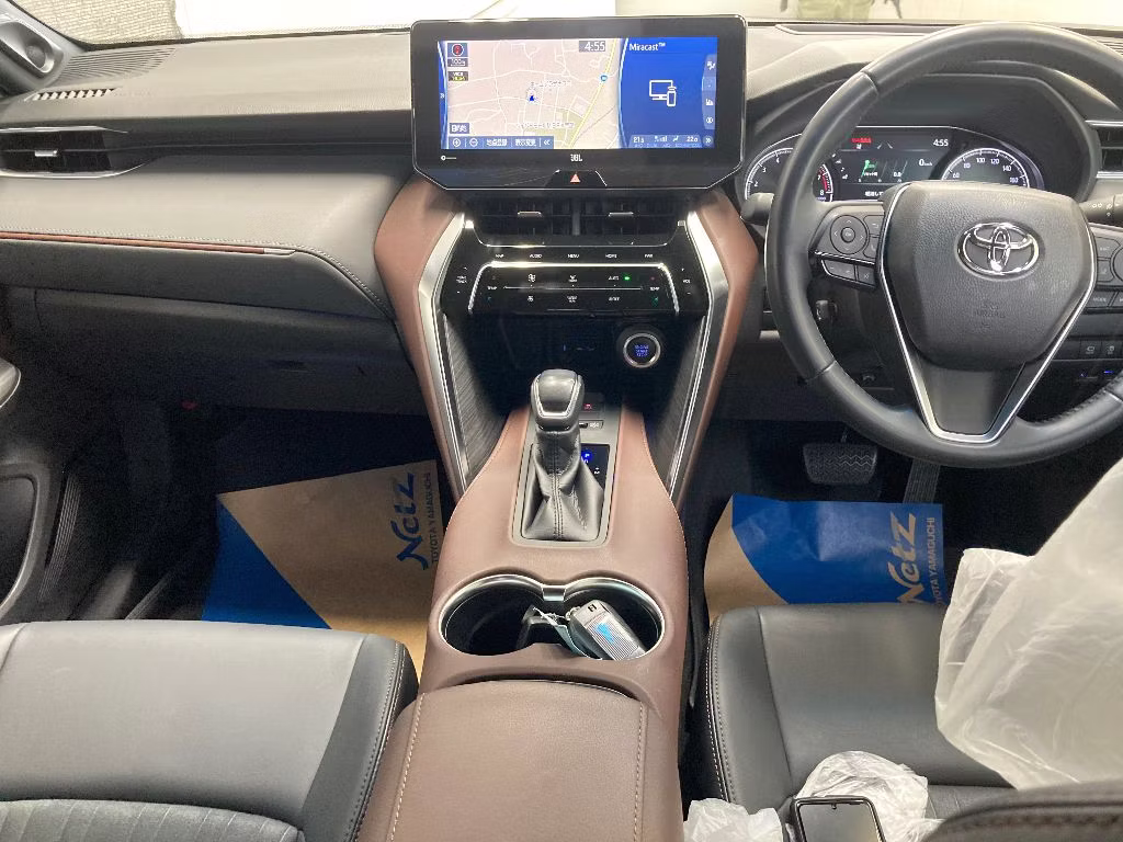 TOYOTA HARRIER