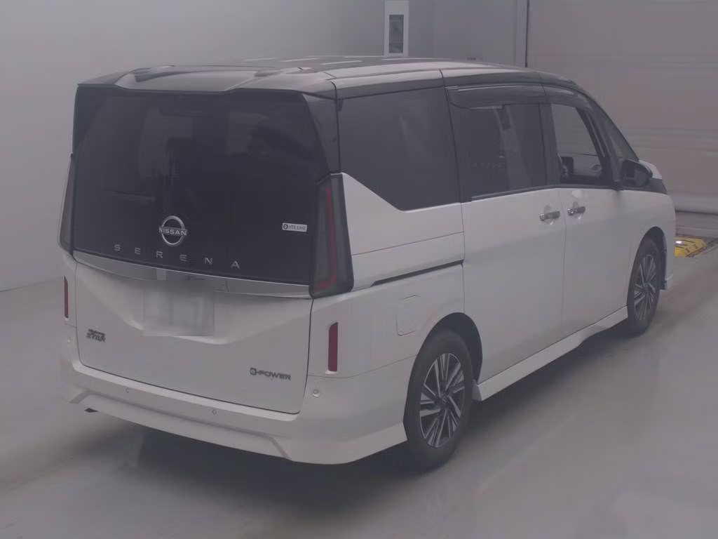 NISSAN SERENA