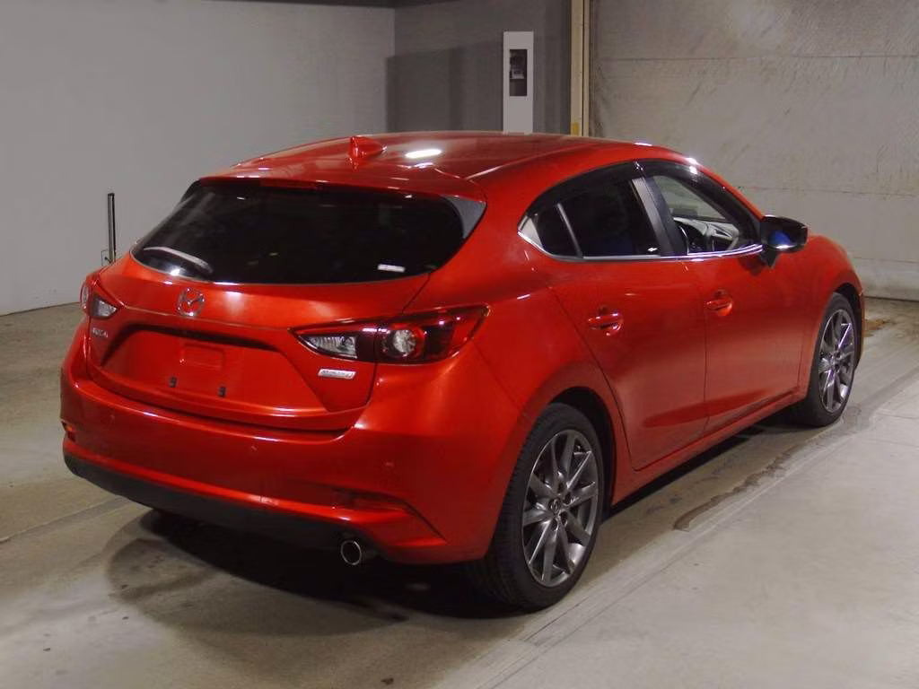 MAZDA AXELA