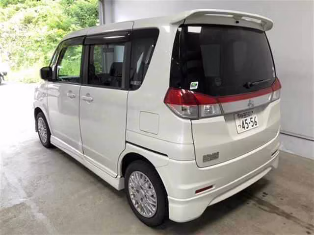 MITSUBISHI DELICA D:2