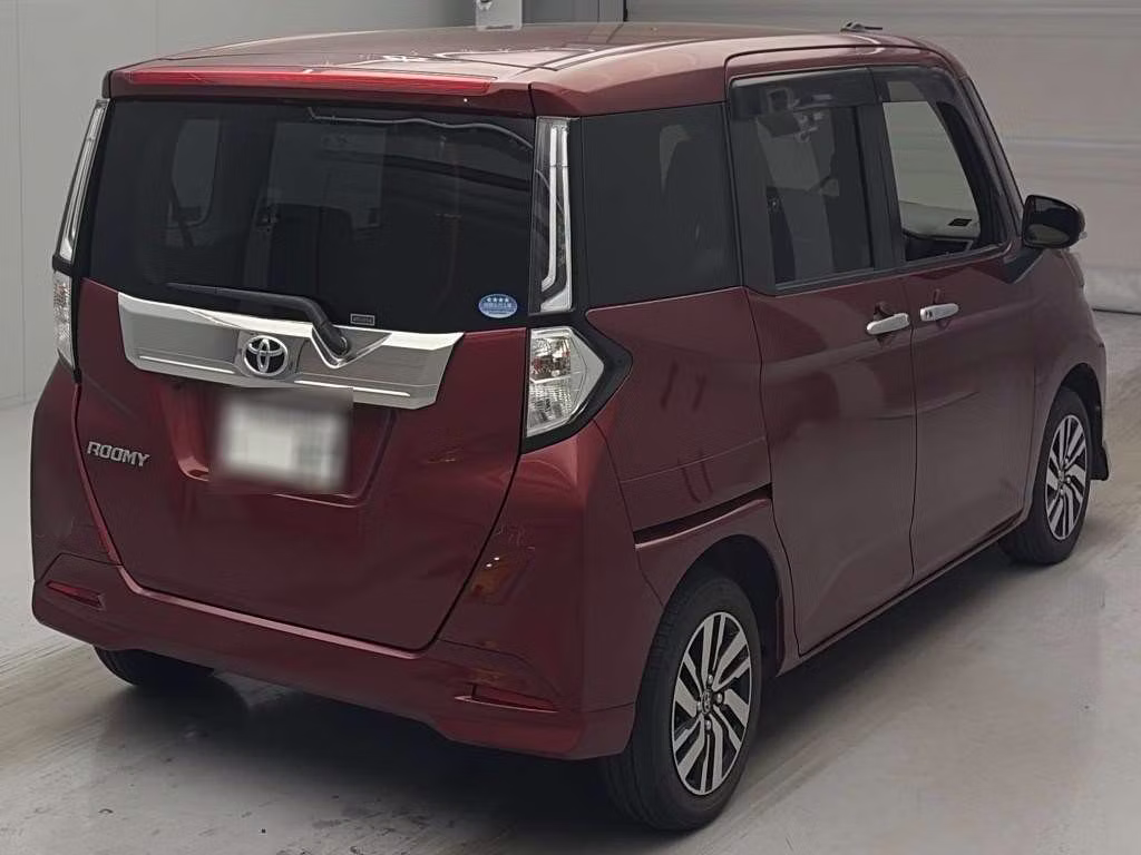 TOYOTA ROOMY