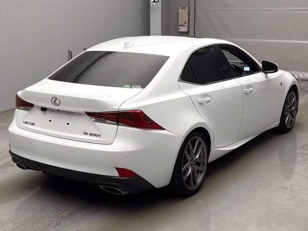 LEXUS IS300