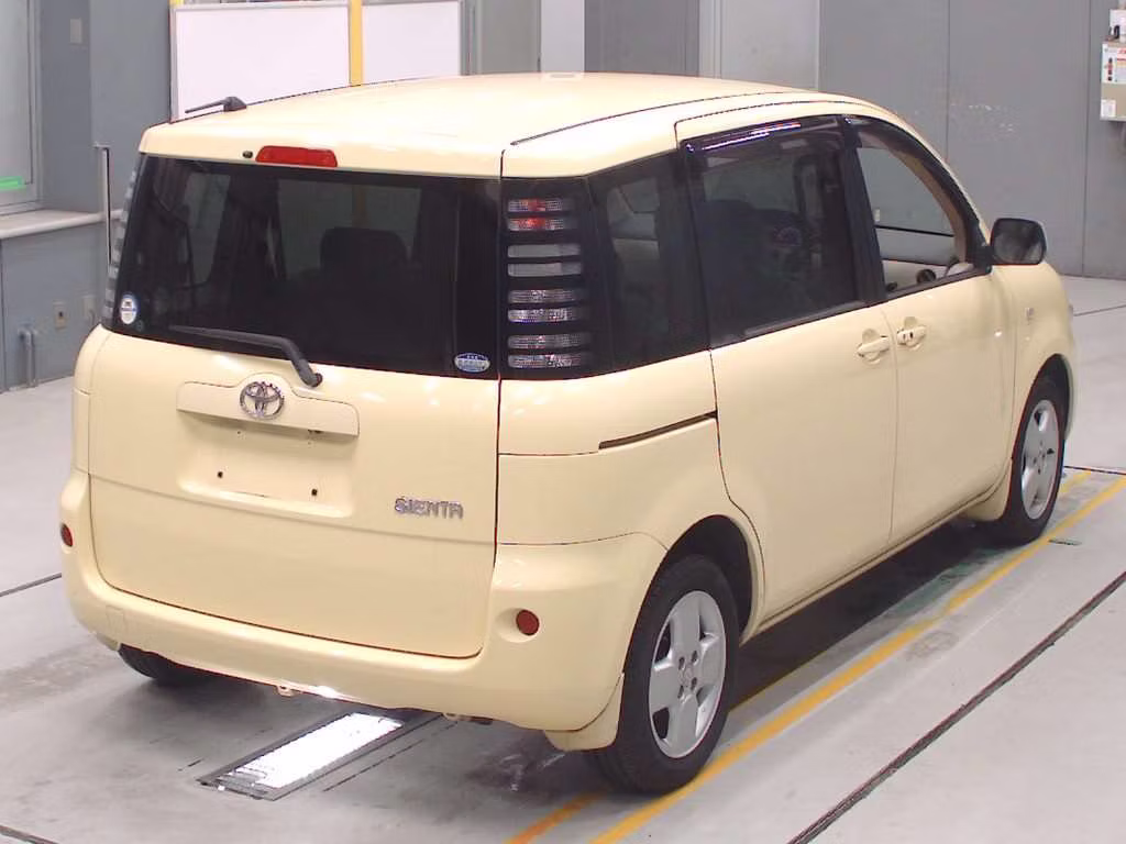 TOYOTA SIENTA