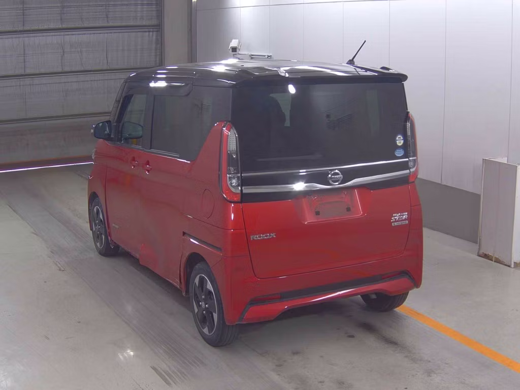 NISSAN ROOX