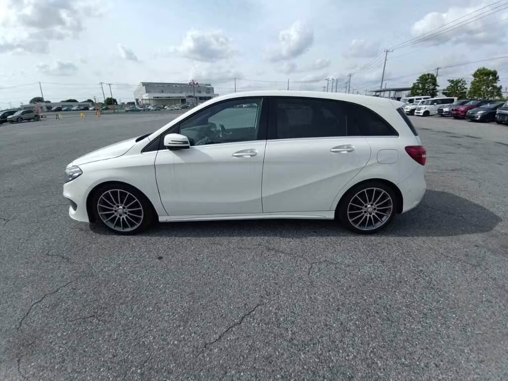 MERCEDES-BENZ B-CLASS