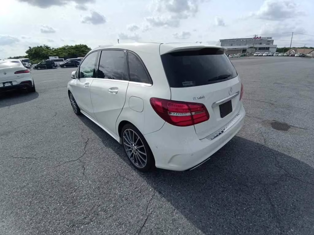 MERCEDES-BENZ B-CLASS