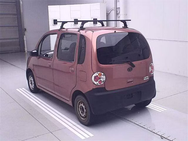 DAIHATSU MOVE LATTE