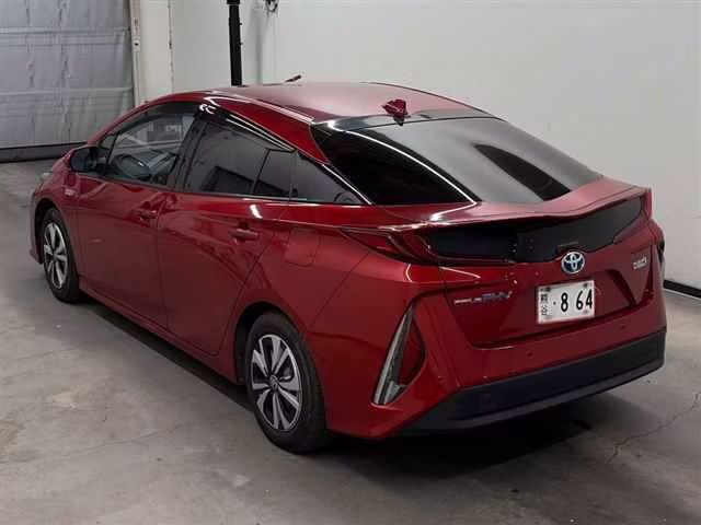 TOYOTA PRIUS PHV