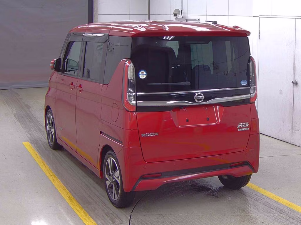 NISSAN ROOX