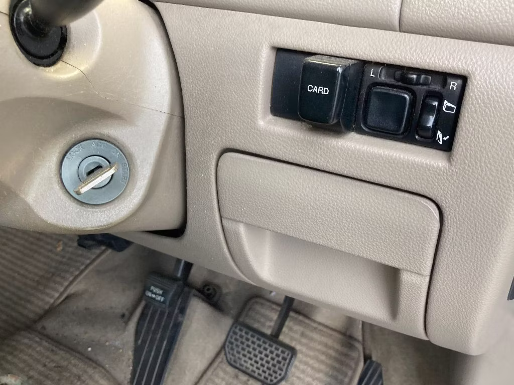 NISSAN MOCO