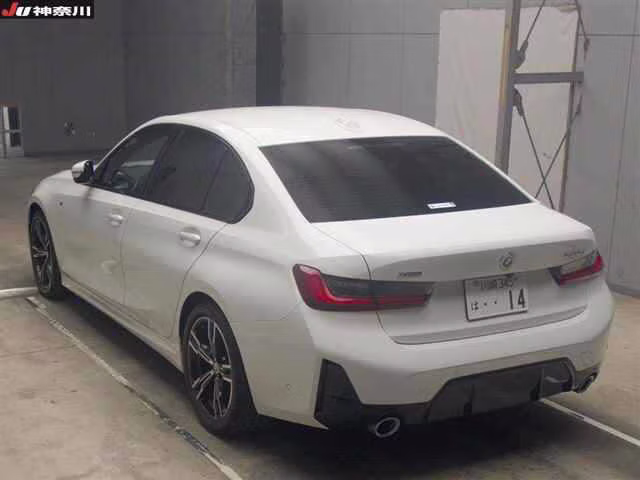 BMW 3-SERIES
