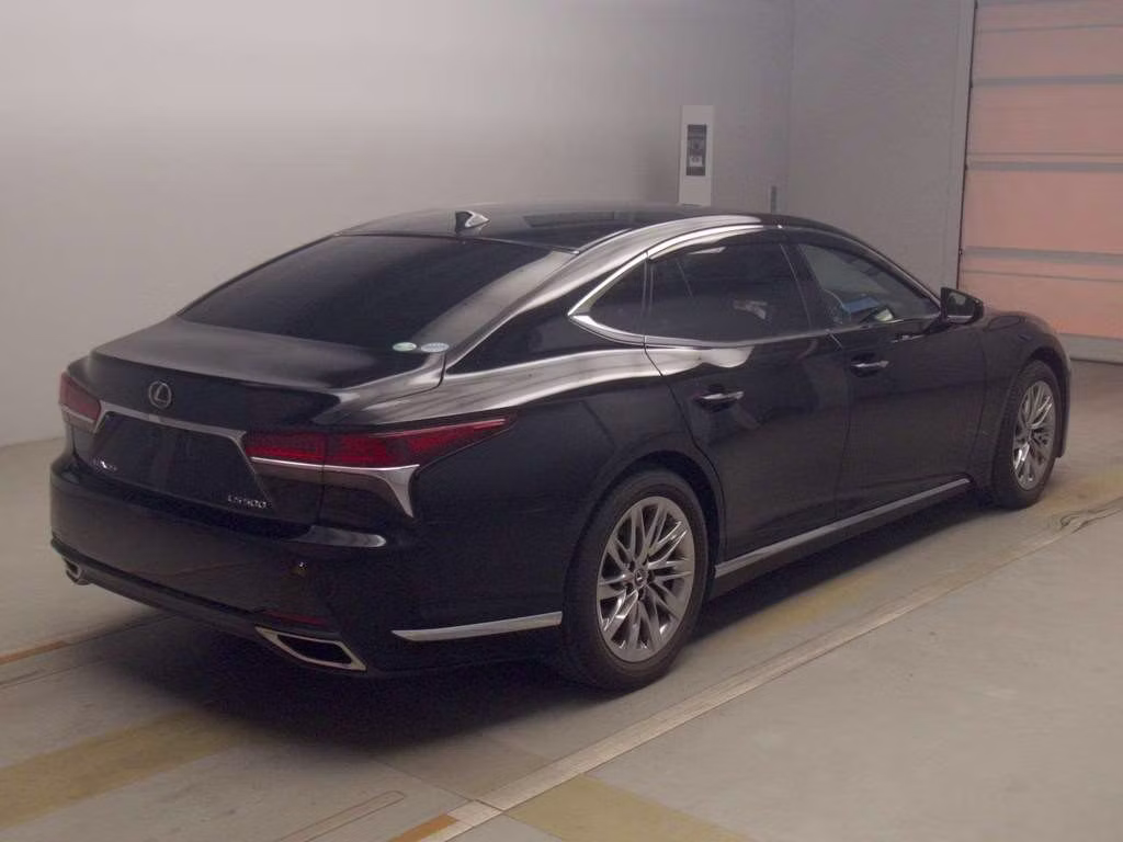 LEXUS LS500