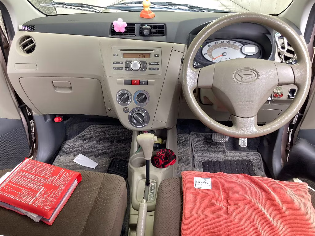 DAIHATSU MIRA