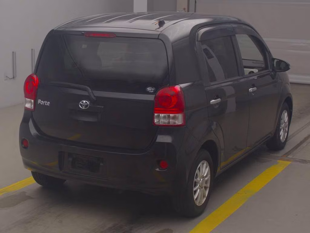 TOYOTA PORTE