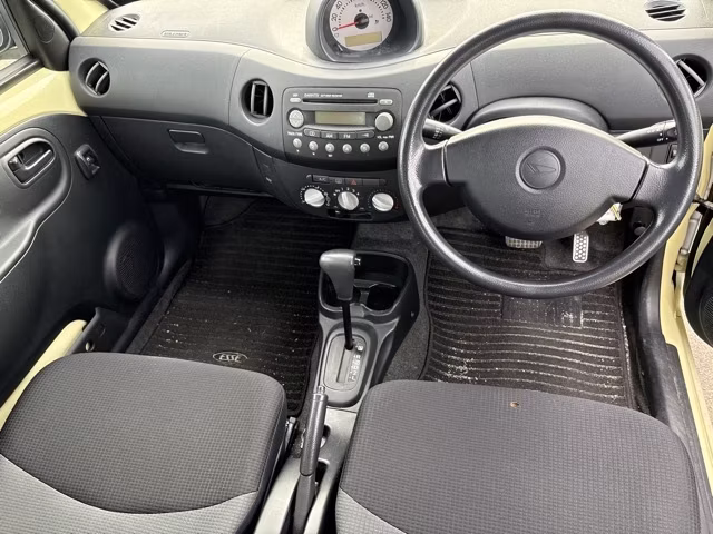 DAIHATSU ESSE