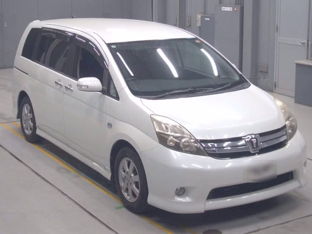 TOYOTA ISIS