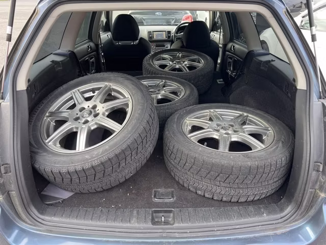SUBARU LEGACY