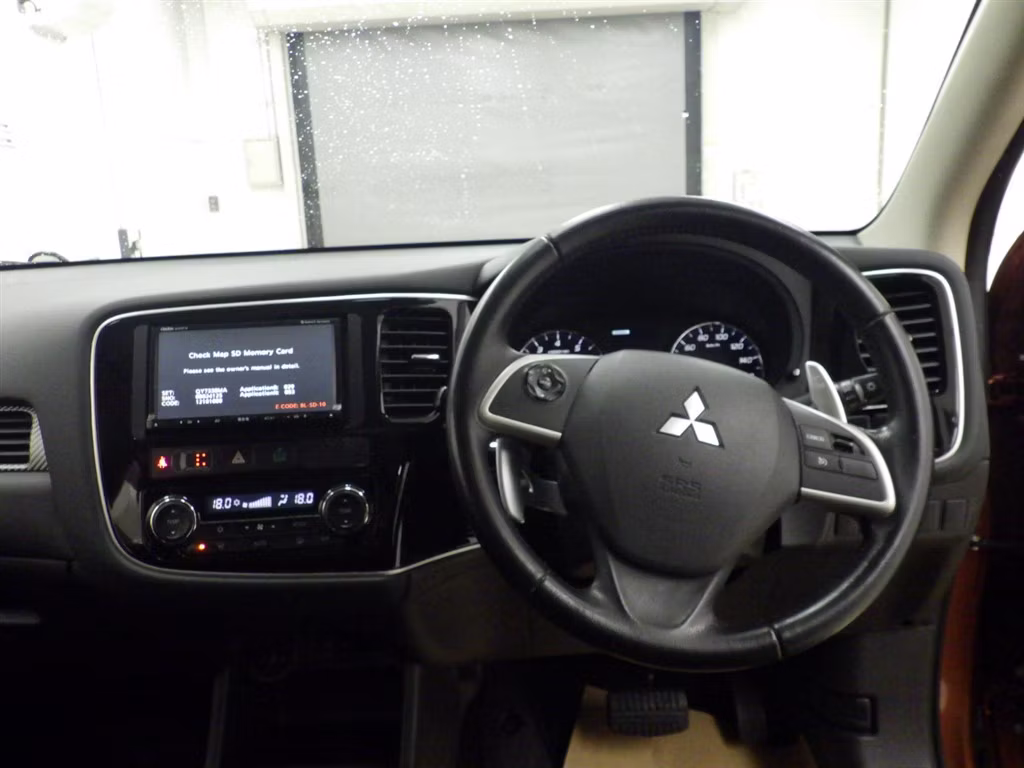 MITSUBISHI OUTLANDER