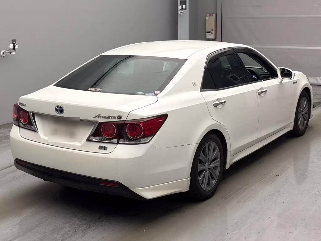 TOYOTA CROWN