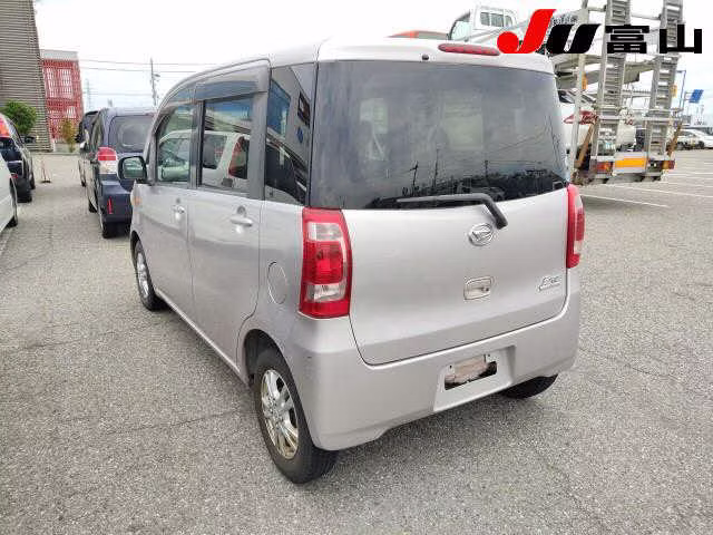 DAIHATSU TANTO EXE