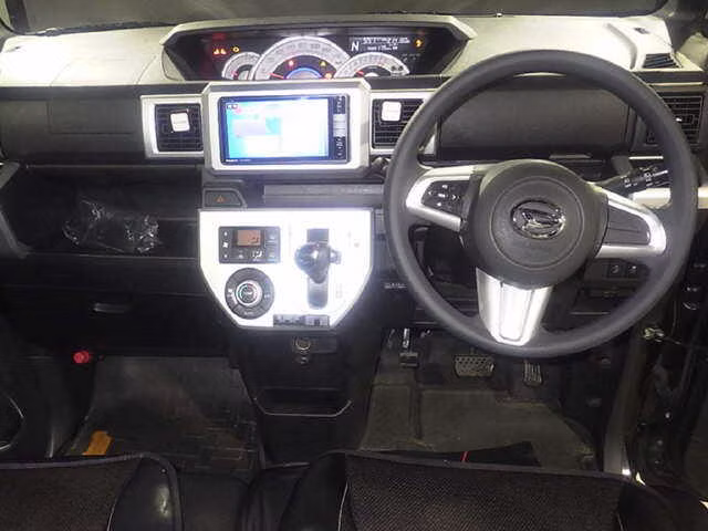 DAIHATSU WAKE