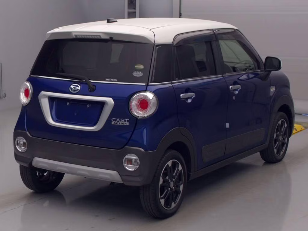 DAIHATSU CAST